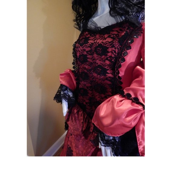 Tena Rae Custom size 10 RED/BLACK - Picture 9 of 11